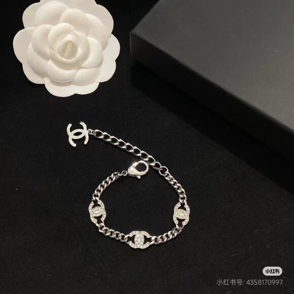 Chanel Black and Silver Pearl Bracelet - Picture 3 of 5